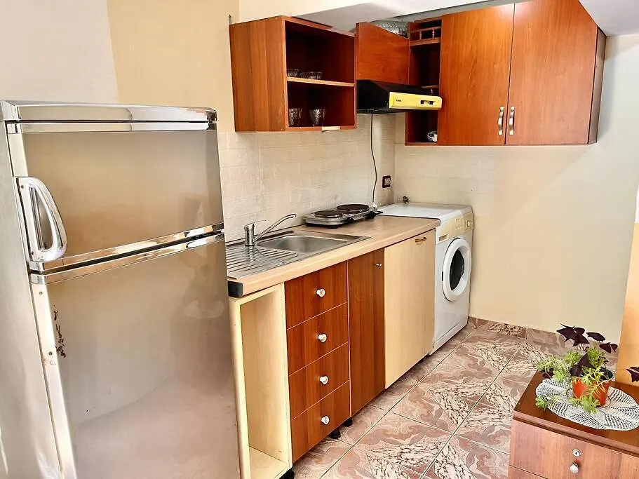 Tirana'S Best Stay! 0*, Tirana